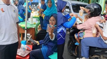 SMK Muhammadiyah 2 Metro Berbagi Sekaligus Promosi Penerimaan Siswa Baru